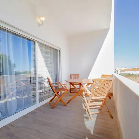 Boho House, Αλμπουφέιρα