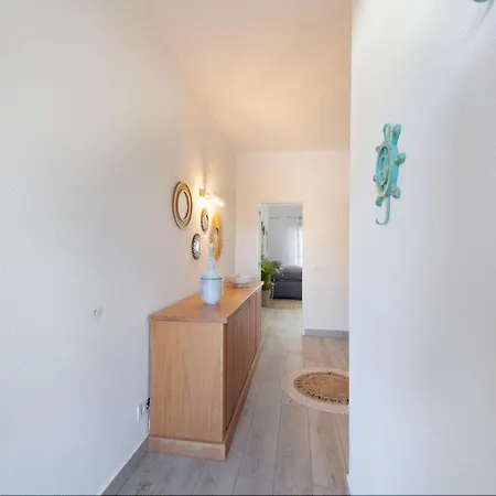 Boho House, * אלבופיירה